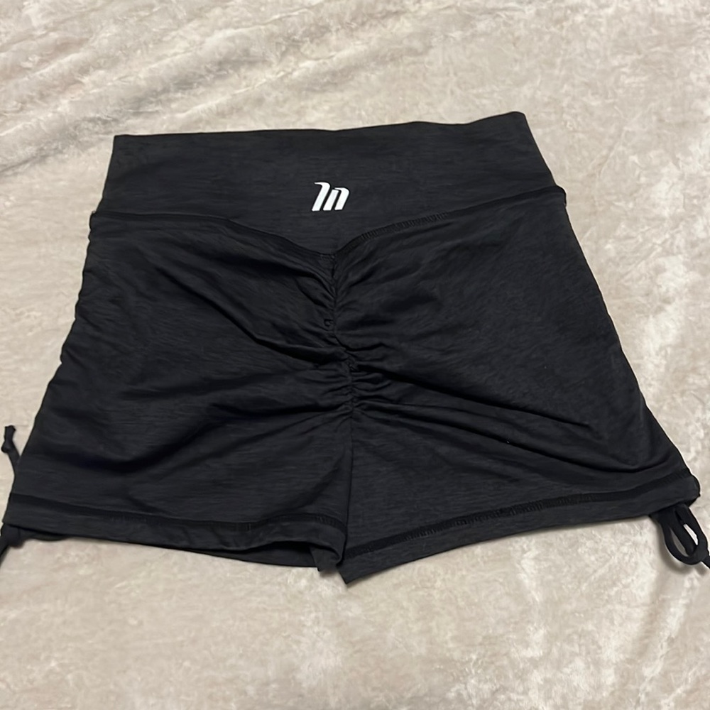 Muscle nation scrunch bum shorts
